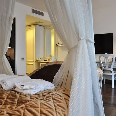 Senatus - Special Class Hotel 4*
