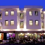 سيناتوس - سبيشال كلاس فندق 3*