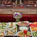 سيناتوس - سبيشال كلاس فندق 3*