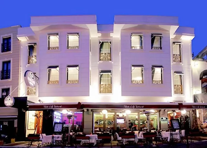 Senatus - Special Class Hotel