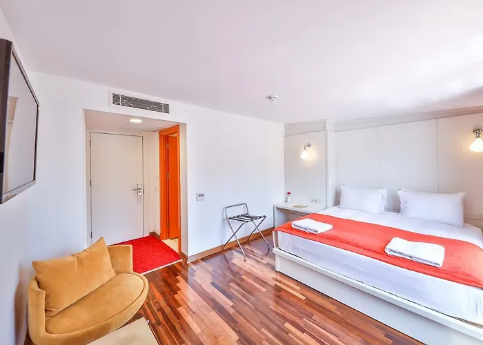 Senatus - Special Class Hotel