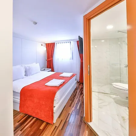 Senatus - Special Class Hotel